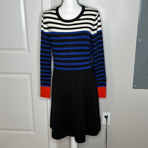 NWOT Vince Camuto Sweater Dress - Picture 1 of 6